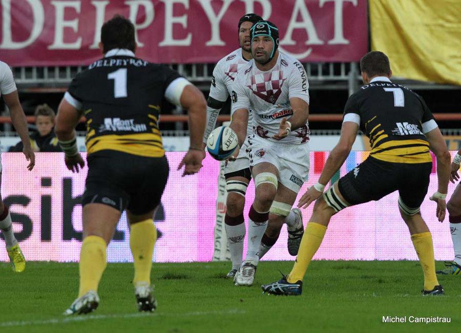 Affichage Delpeyrat au Stade Guy Boniface et sur les maillots