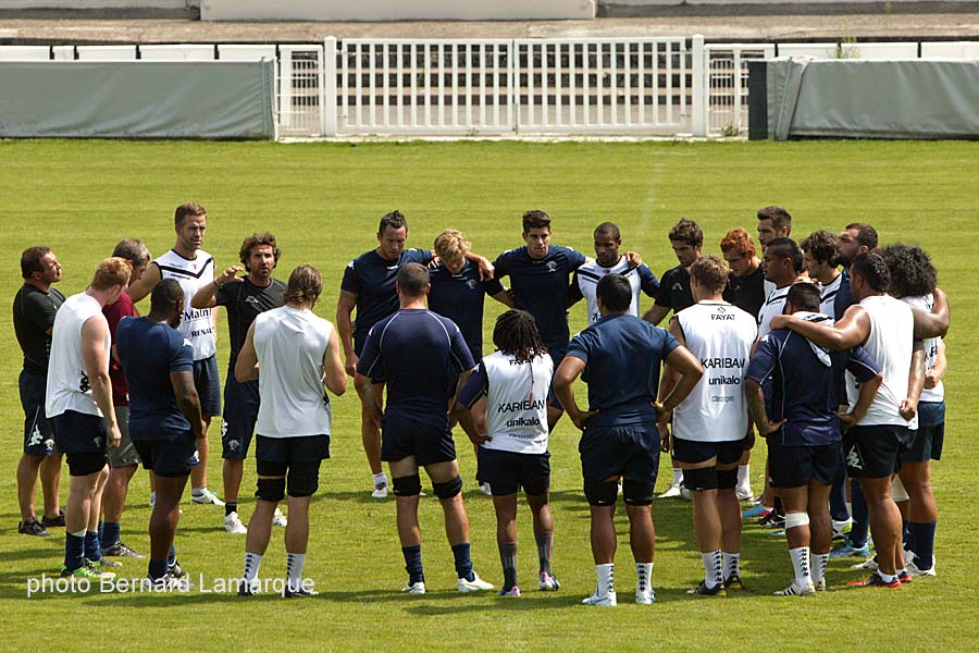 Vincent Etcheto donne ses consignes