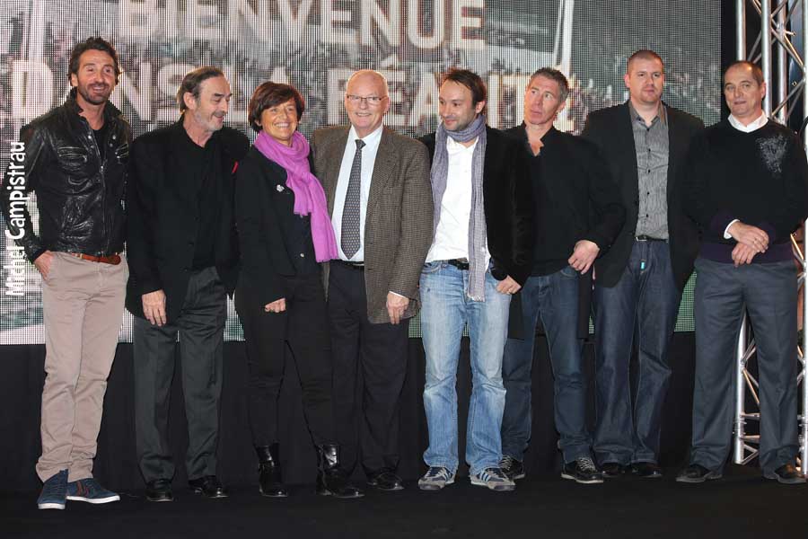 Les représentants des clubs entourent Hugues Martin et Arielle Piazza