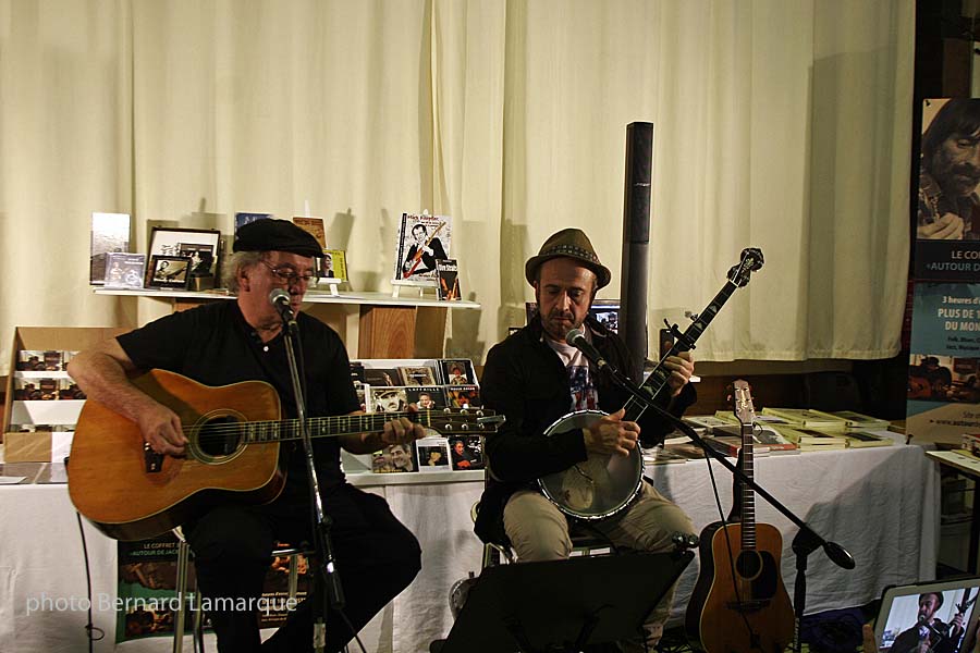 Wood Dog House (Folk) & Gilles Herit (Chanson Française)