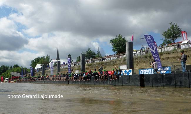 Traversée de Bordeaux à la nage