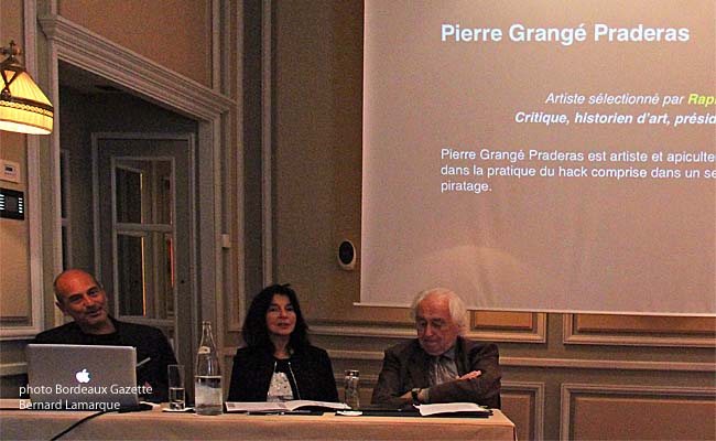 Pascal Bouchaille, Michèle Robine et Marcel Desvergne au cours de la présentation des artistes