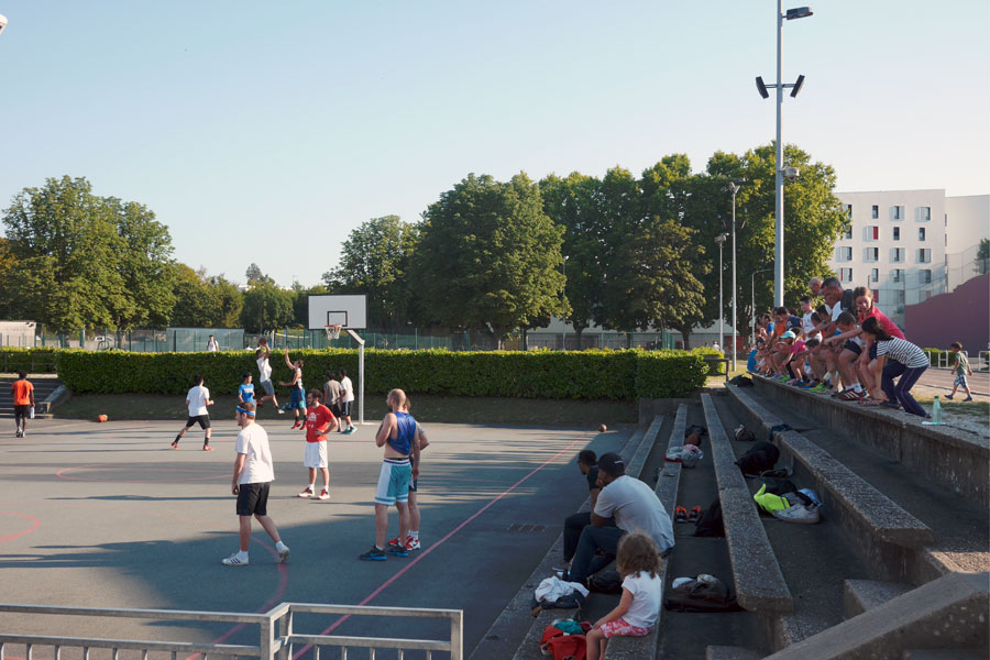 Préservation de la plaine des sports de Chaban
