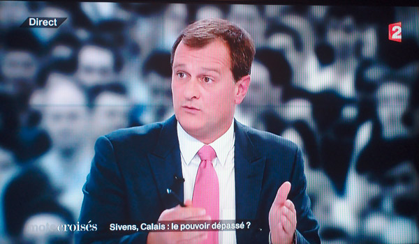 Louis Aliot lors de l'émission Mots croisés sur France 2 Louis Aliot lors de l'émission Mots croisés sur France 2