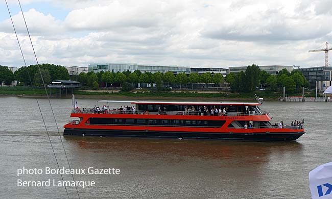 Le Sicambre pendant Bordeaux Fête le Fleuve