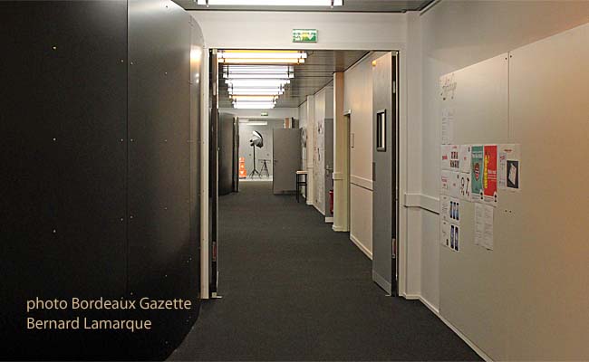 Des locaux modernes et spacieux Des locaux modernes et spacieux