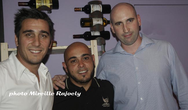 Johan Hellies, Charles Villacreces etSylvain Girardeau Johan Hellies, Charles Villacreces etSylvain Girardeau