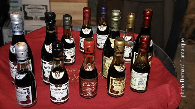 Flacons de Balsamiques Guiseppe Giusti Flacons de Balsamiques Guiseppe Giusti