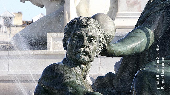 Le Forgeron Fontaines de la Place des Quinconces