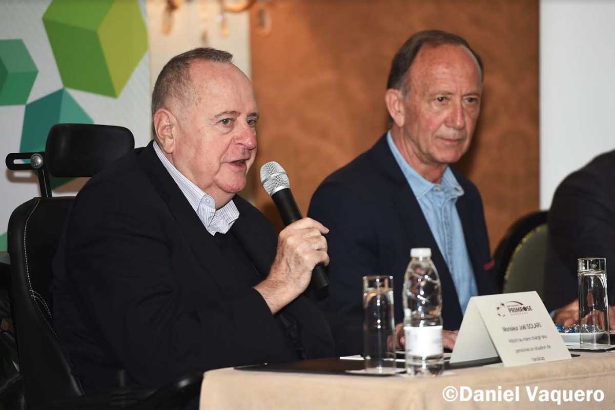 Joël Solari (Adjoint au maire chargé des personnes en situation de handicap) au micro