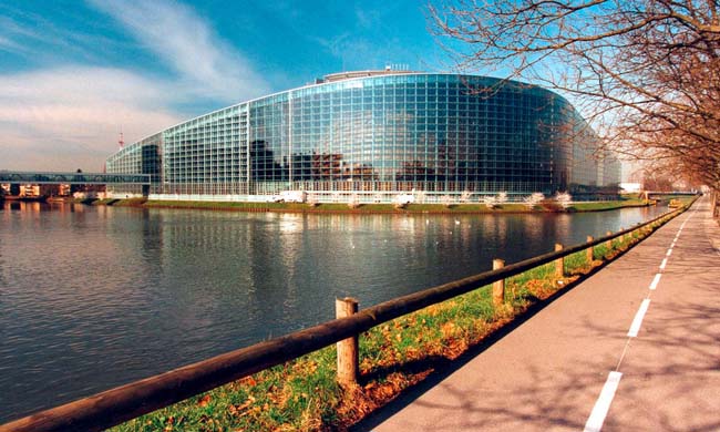 Le bâtiment Louise-Weiss est le siège du Parlement de l'Union européenne, à Strasbourg Le bâtiment Louise-Weiss est le siège du Parlement de l'Union européenne, à Strasbourg
