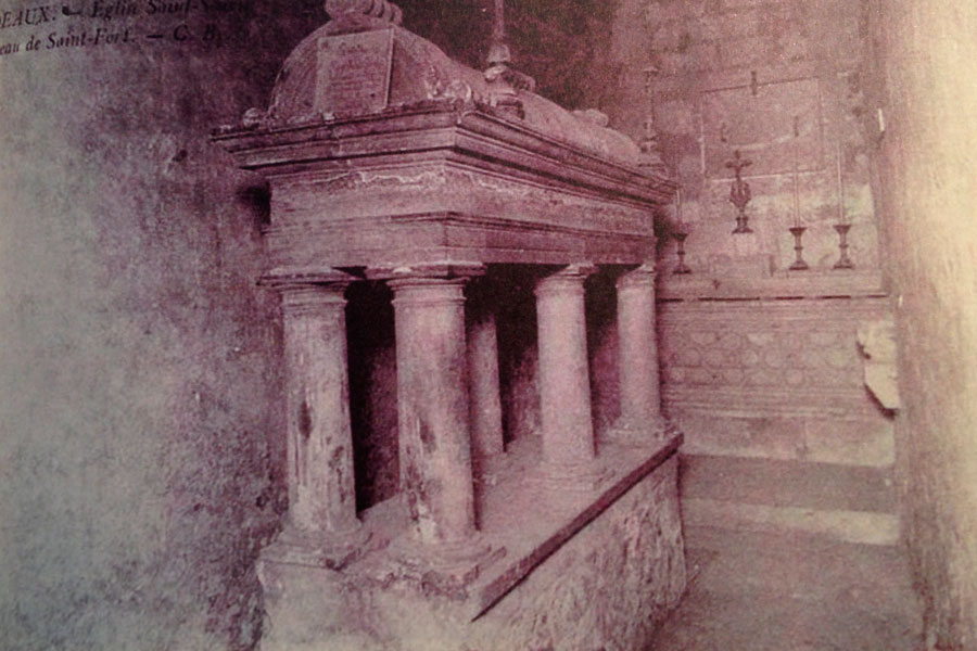 Tombeau de Saint Fort