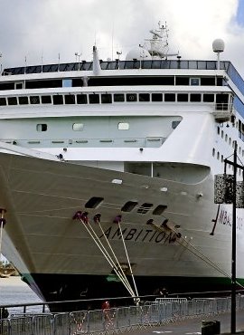 Paquebot bloqué à Bordeaux : l'ARS confirme une gastro-entérite