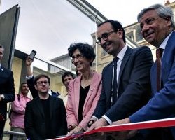 Bordeaux : le MADD rouvre enfin, devant une foule dense.