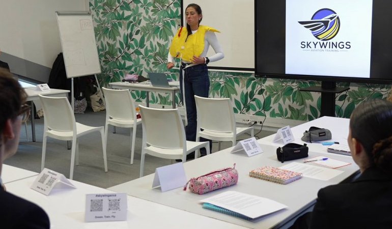 La formation CCA & les examens hôtesse de l'air/steward à Bordeaux avec SkyWings