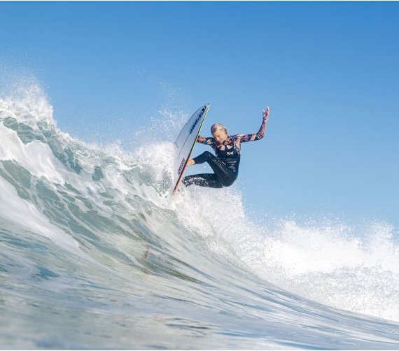 À Lacanau, les futurs champions du surf ont rendez-vous fin août