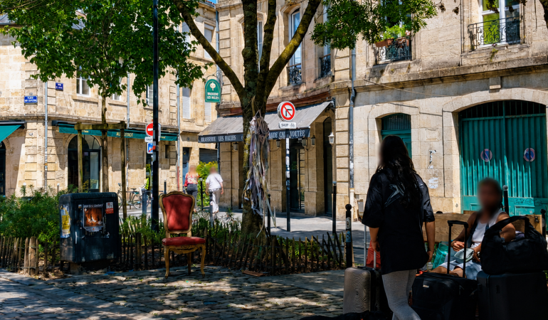 Aux Capucins, les bancs reviennent et la place reste en débat