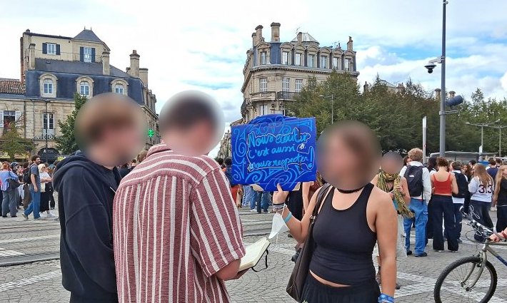 À Bordeaux, la mobilisation lycéenne s'installe dans la durée et élargit ses soutiens