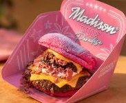 À Bordeaux Lac, le burger rose de Madison remporte l'étape bordelaise