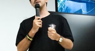 À Bordeaux, Juan Branco place la démocratie au cœur de son discours