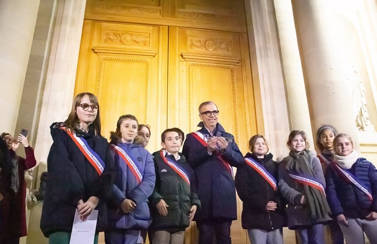 Bordeaux : retour en images sur l'inauguration de la nouvelle porte de l'Hôtel de Ville