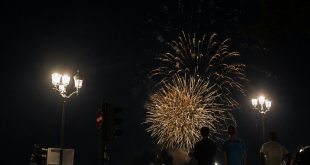 À Bordeaux, le feu d'artifice a suivi la défaite des Bleus