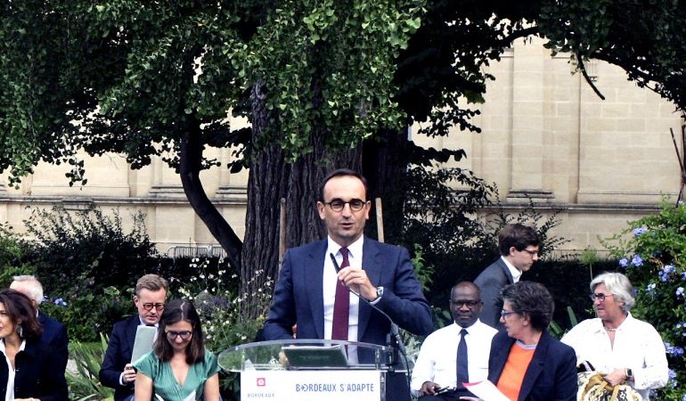 Bordeaux s'adapte : après l'été record, Cazenave veut aller au-delà de la végétalisation