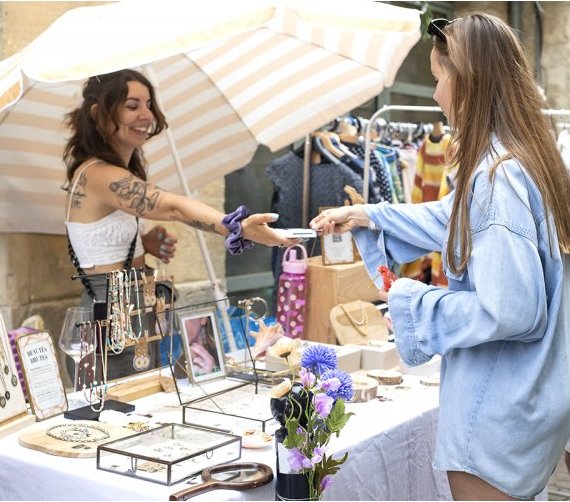 Le Printemps des Créateurs : un vent de fraîcheur artisanale souffle sur le quartier de la Grosse Cloche