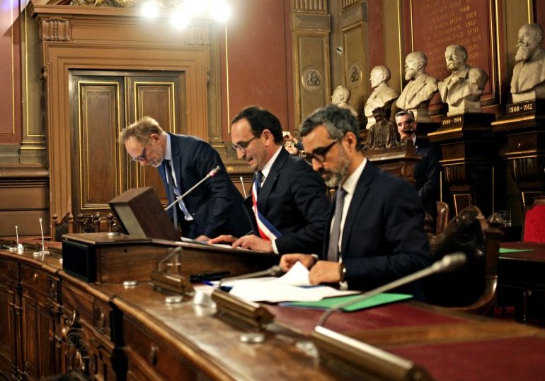 Bordeaux : Cazenave déjà bousculé sur sa méthode
