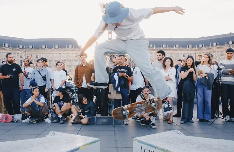 Bordeaux : jazz et skate en harmonie sur le Miroir d'eau
