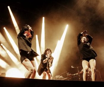 Caravan Palace enflamme Green Paradize