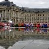 Regard en images : 168 danseuses et danseurs pour un French Cancan géant au Miroir d'eau