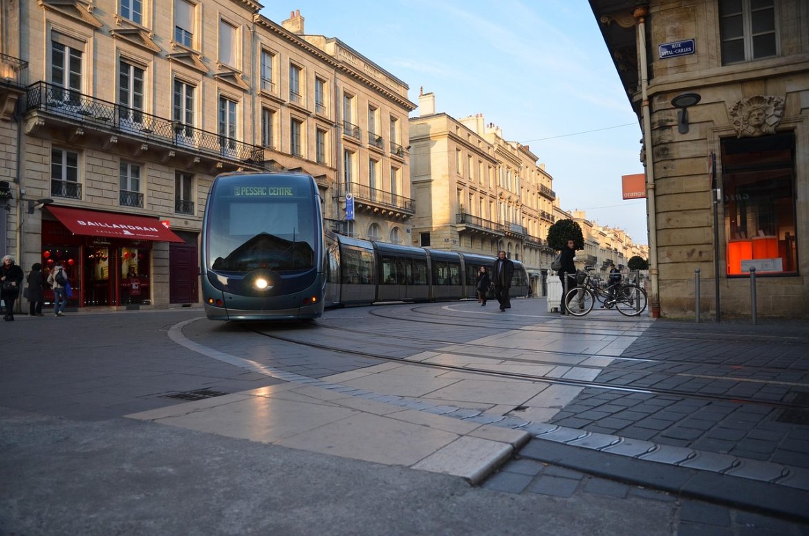 Comment se déplacer sereinement à Bordeaux ?