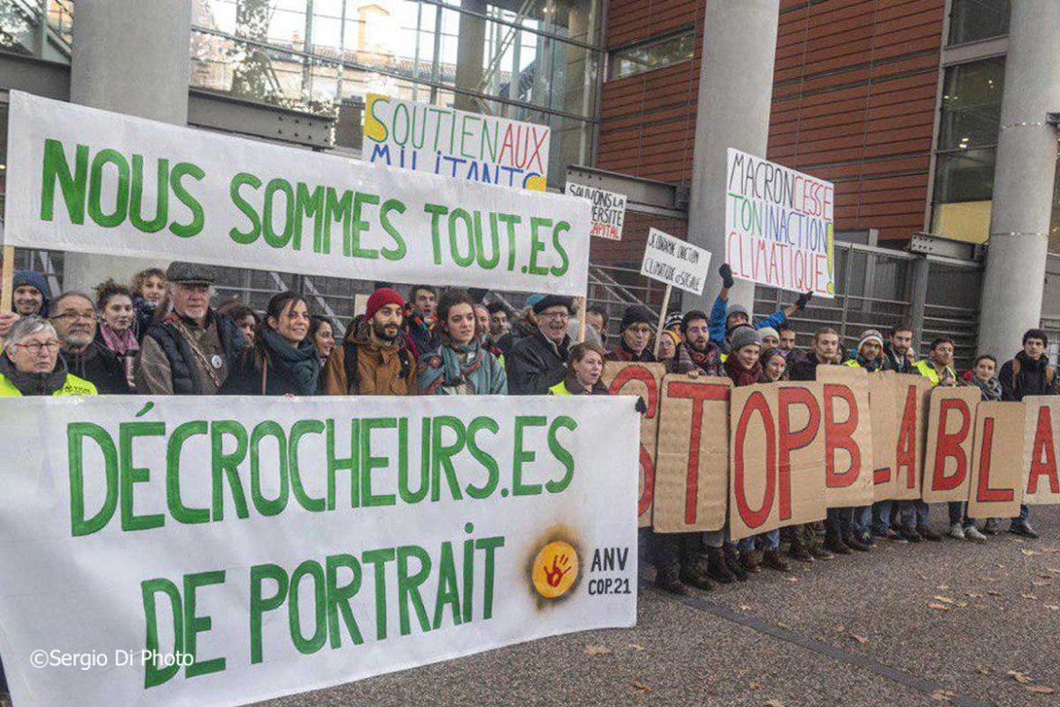 Procès #Décrochons Macron à Toulouse : report et soutien du procureur