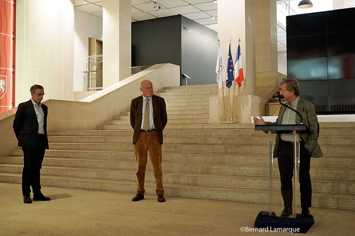 Hommage à Jean Lacouture à l'Hôtel de Région