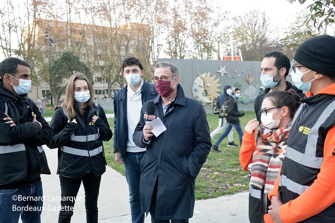 Covid-19 : des médiateurs à la rencontre des jeunes Bordelais