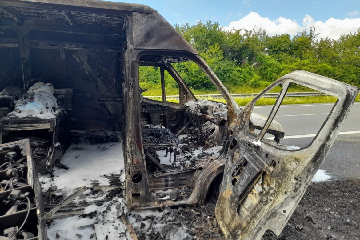 Soutien a la cie bivouac : appel aux dons suite a l'incendie de leur véhicule