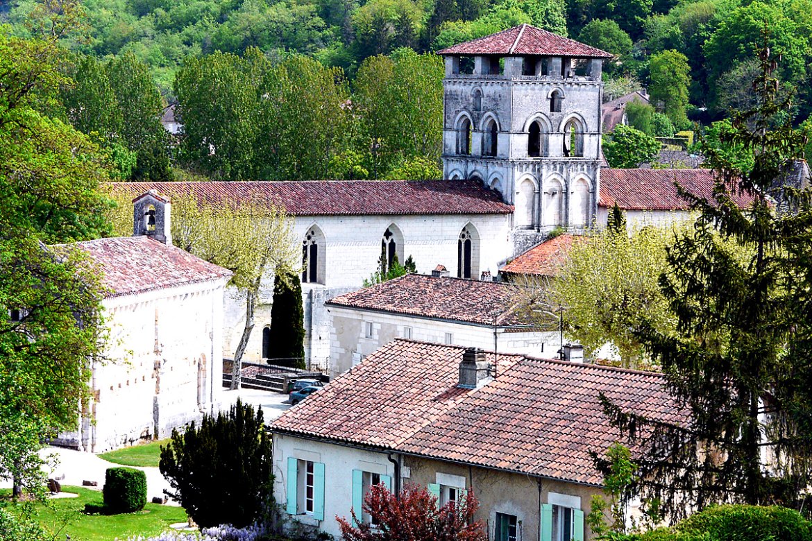Chancelade (Dordogne) : Hub One désigné pour le déploiement du WiFi public