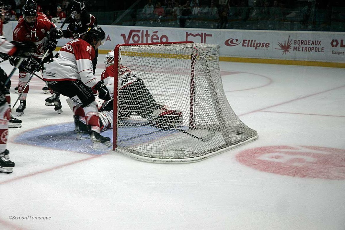 Hockey sur glace : Les Boxers s'offrent le leader