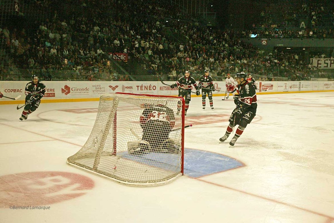 Hockey sur Glace : Les Boxers avancent sans peurs