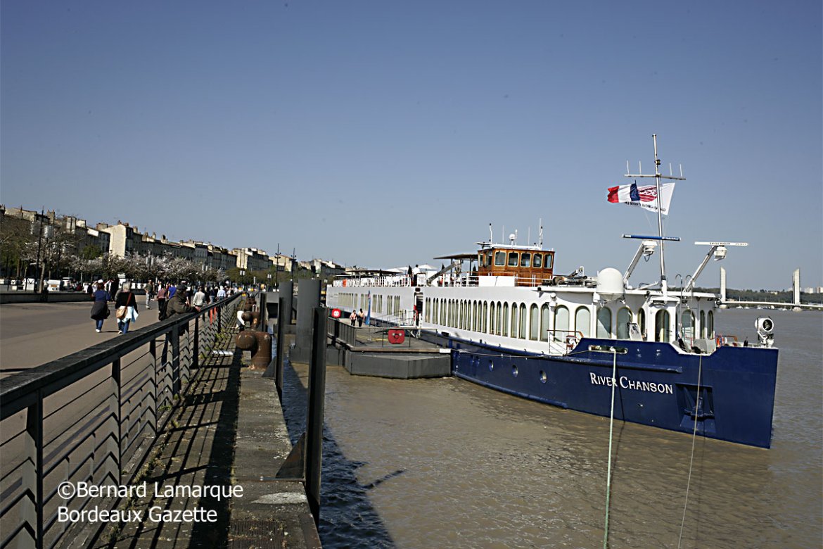 Ariane : un nouveau ponton sur la Garonne