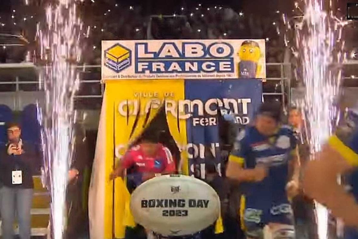 Pete Samu assomme Clermont
