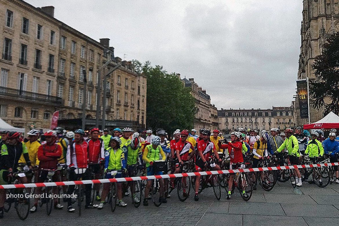 Départ de la randonnée Bordeaux Bilbao à vélo