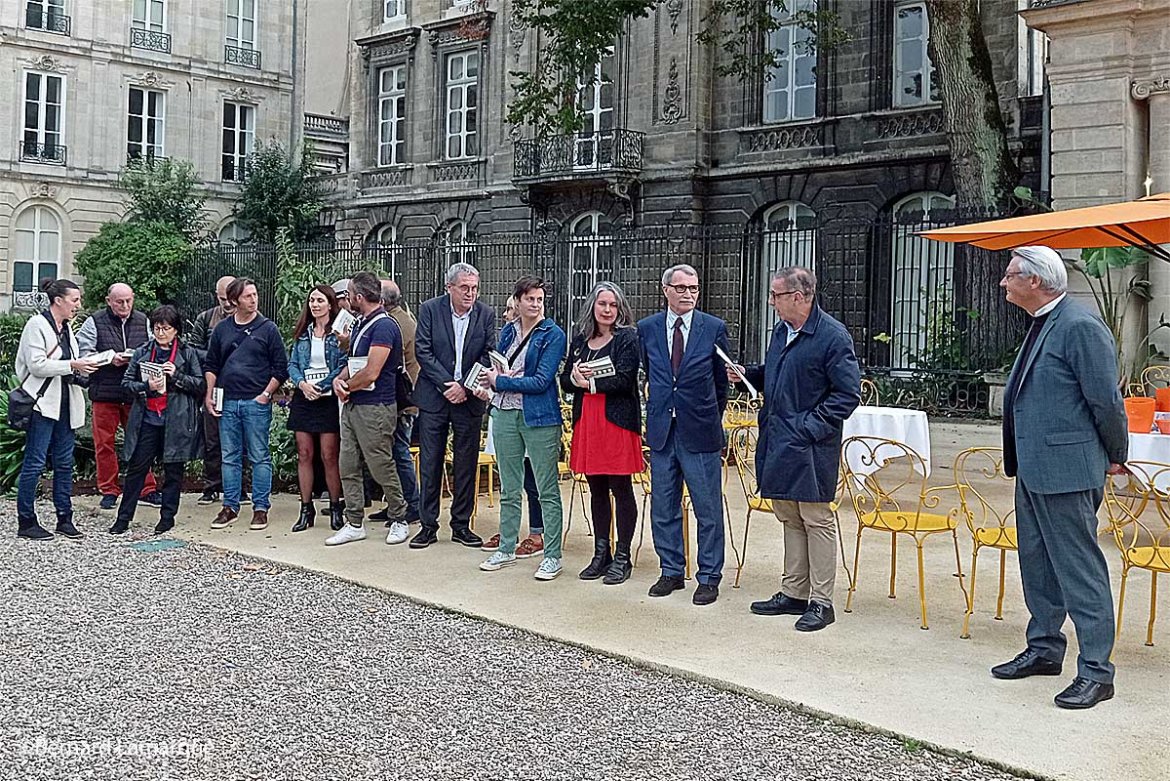 Remise des récompenses du concours des 200 ans du Pont de pierre