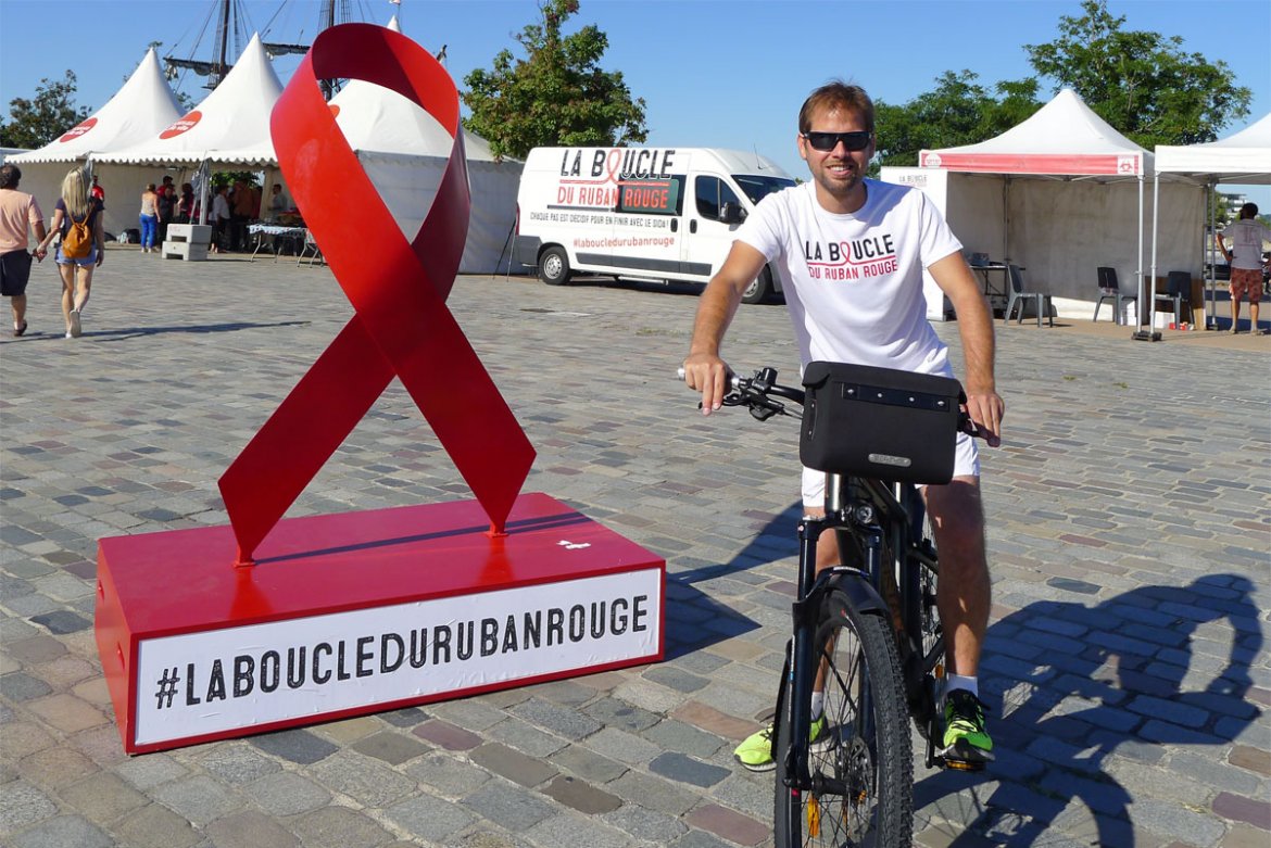 La boucle du ruban rouge a commencé à Bordeaux