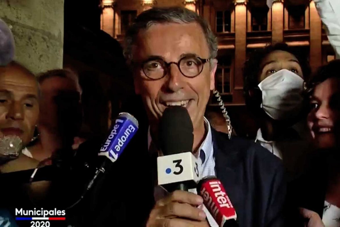 Cazenave plombe Florian et fait le jeu d'Hurmic