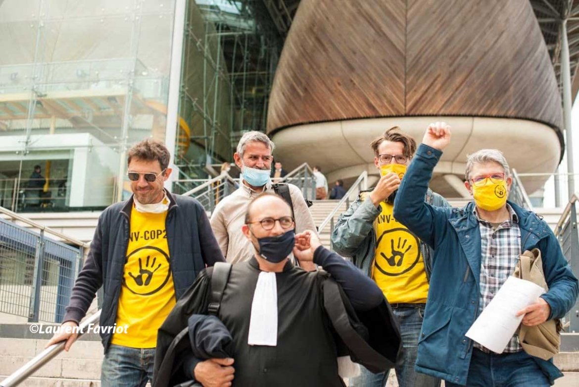 Face à l'acharnement de l'État, sixième relaxe pour un Décrocheur de portrait