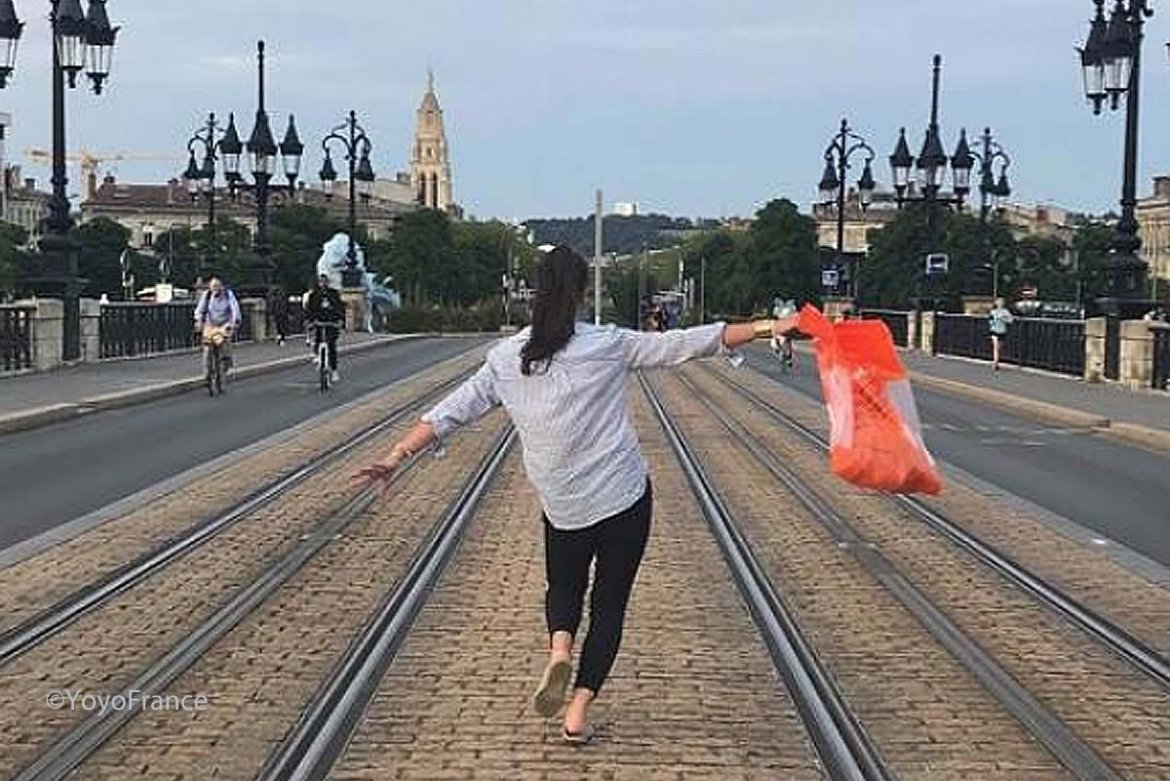 Yoyo et l'association World clean Up day nettoient la planète