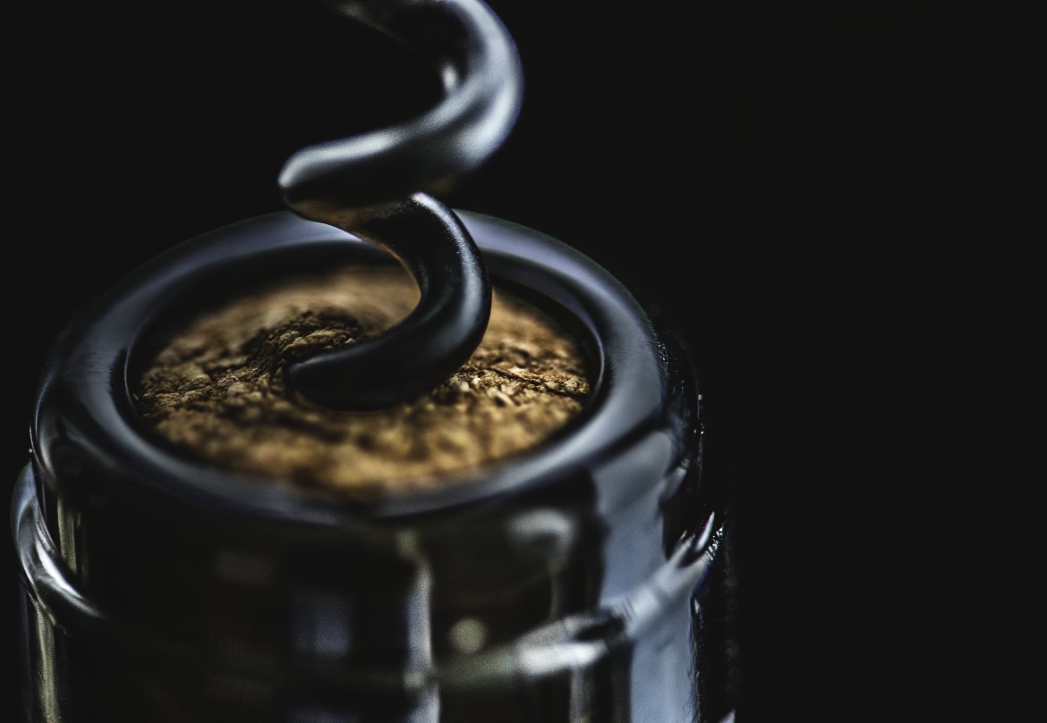 La mise en bouteille du vin : étape clé de la vinification